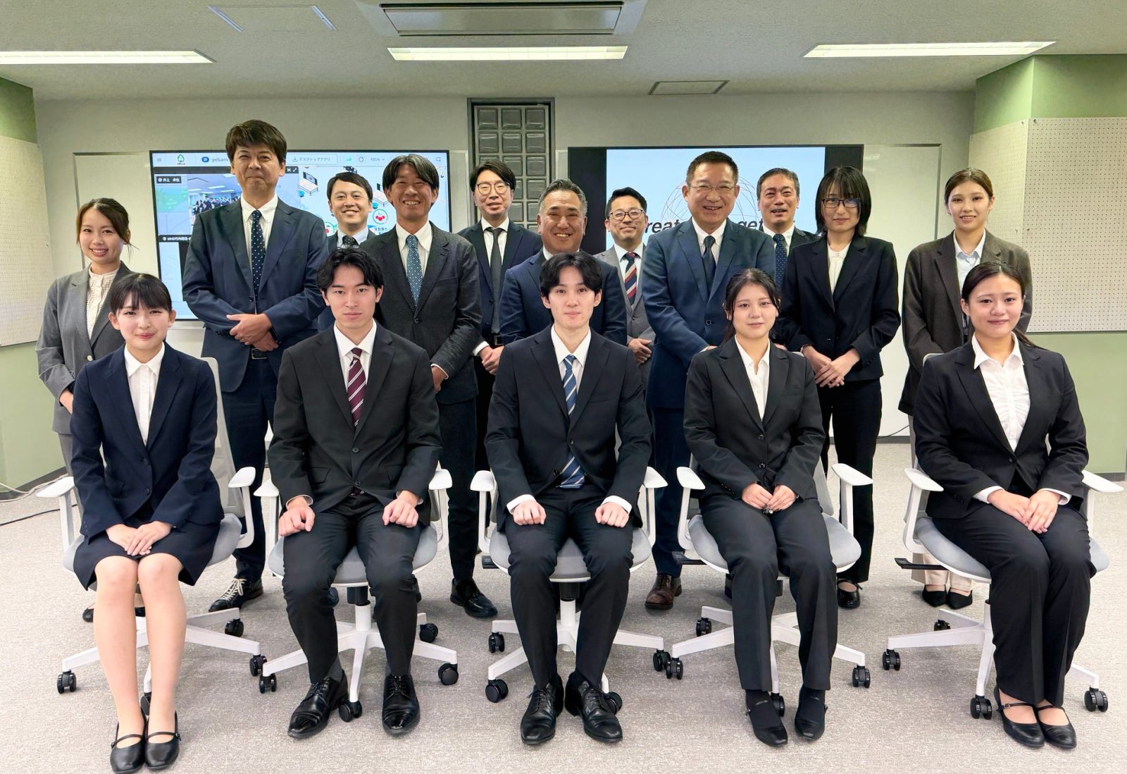 PE-BANK内定式の開催情報は？2027年度入社予定者5名が参加